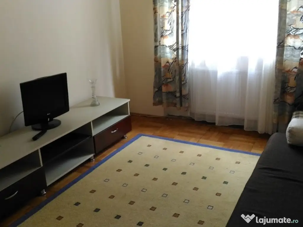 Ocazie vând apartament 2 camere decomandat 