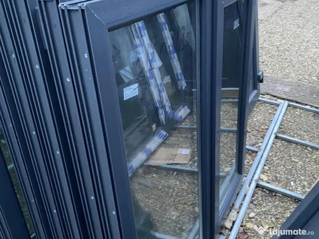 ferestre termopan gri antarcit 3 canate dec la 1350 lei 