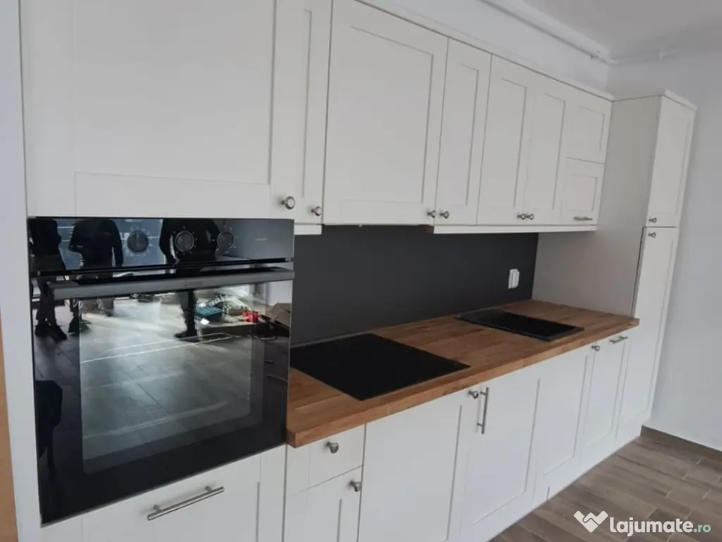 Execut mobilă la comandă! 