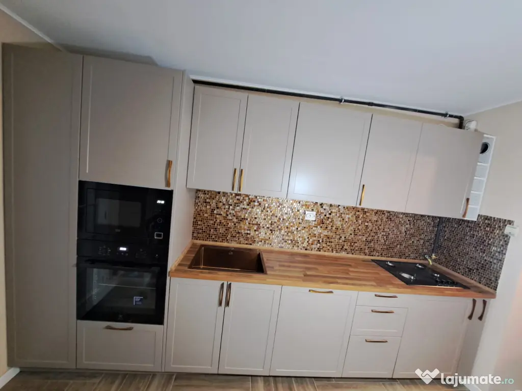 Execut mobilă la comandă! 