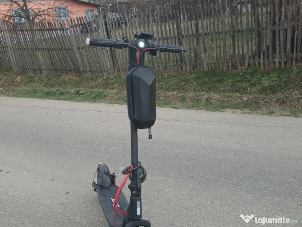 vând trotineta electrica!