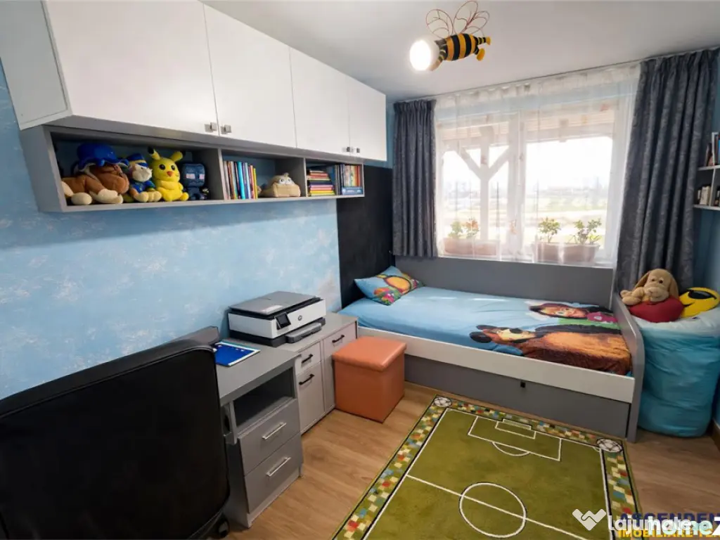 3 camere,panoramic,75 mp,mobilat,terasa, lift,parcare,Unirii 