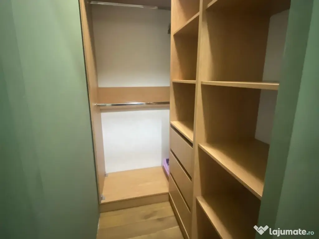 Inchiriez Apartament cu 3 camere in Rogerius Oradea