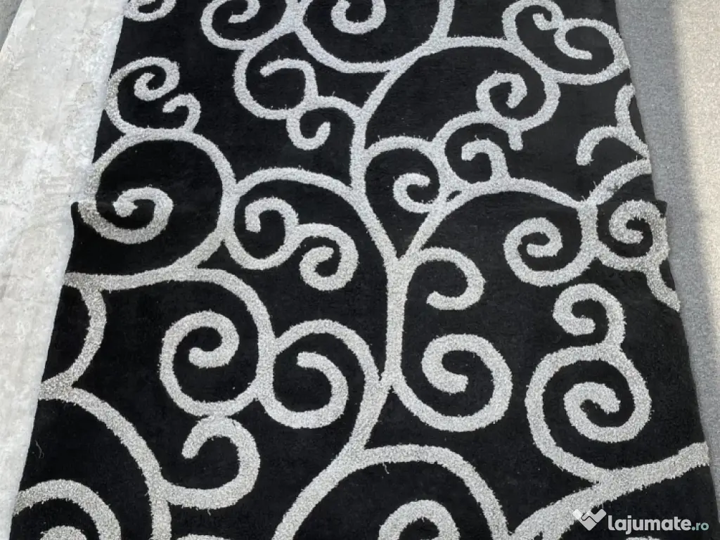 Covor negru dreptunghiular Mobexpert 