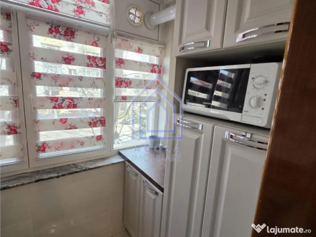 Apartament cu 3 camere - complet mobilat si utilat 