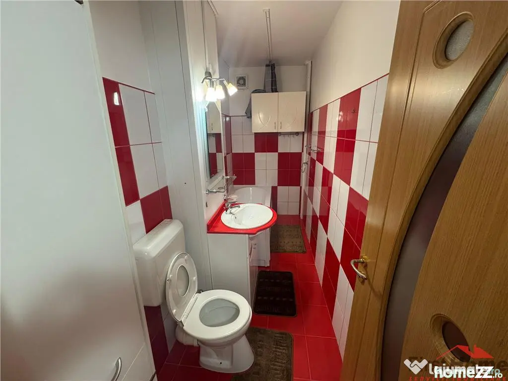 Ap 2 cam, etaj 1, parcare, central - POMPIERI