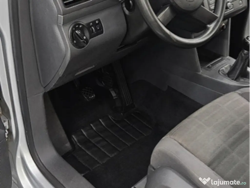 Volkswagen Touran 2.0 TDI recent adus din Germania 