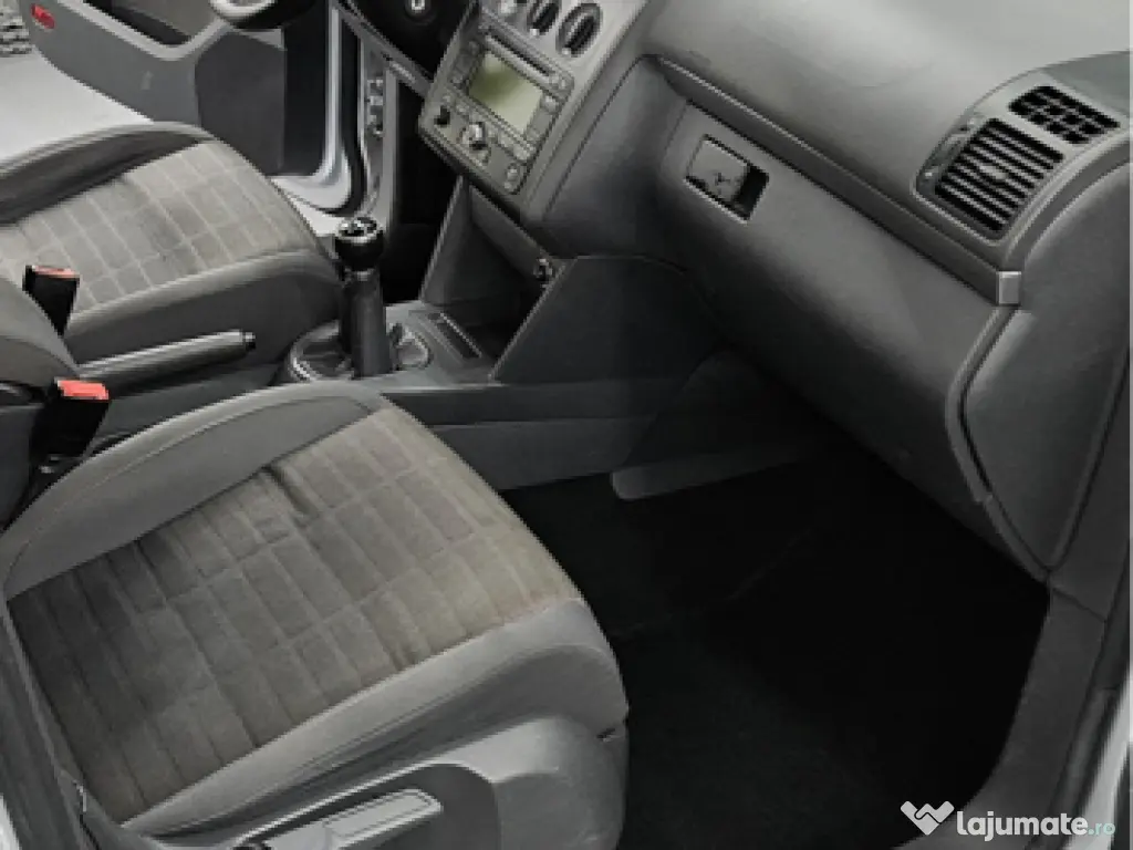 Volkswagen Touran 2.0 TDI recent adus din Germania 