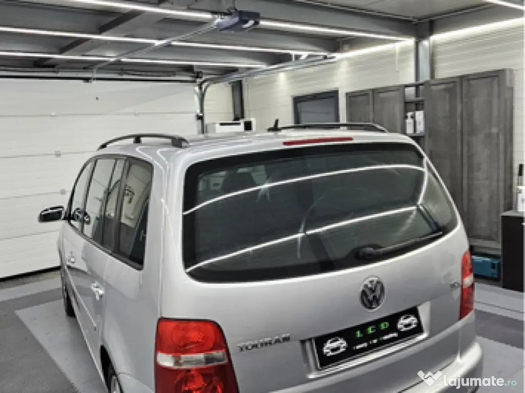 Volkswagen Touran 2.0 TDI recent adus din Germania 