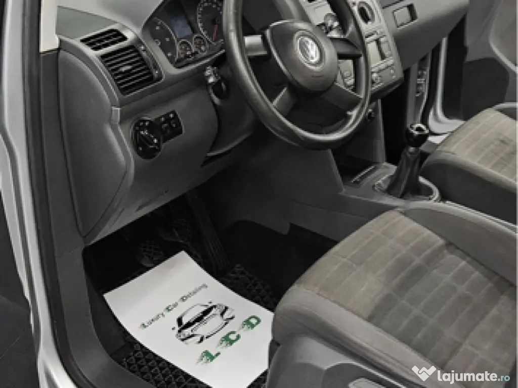 Volkswagen Touran 2.0 TDI recent adus din Germania 