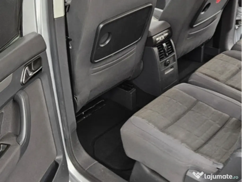 Volkswagen Touran 2.0 TDI recent adus din Germania 