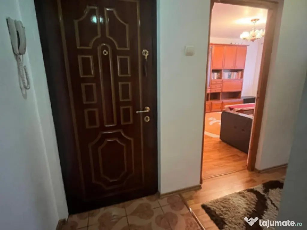 Apartament 3 camere, 55 mp utili, zona Bogdan Voda 