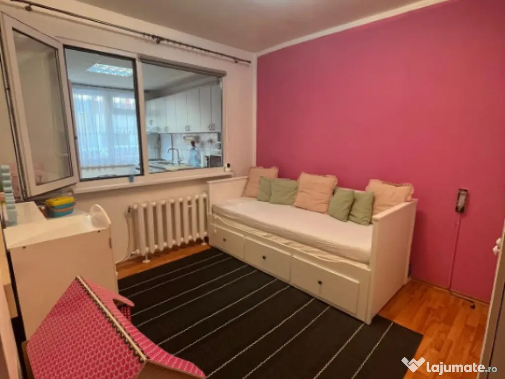 Apartament 3 camere, 55 mp utili, zona Bogdan Voda 
