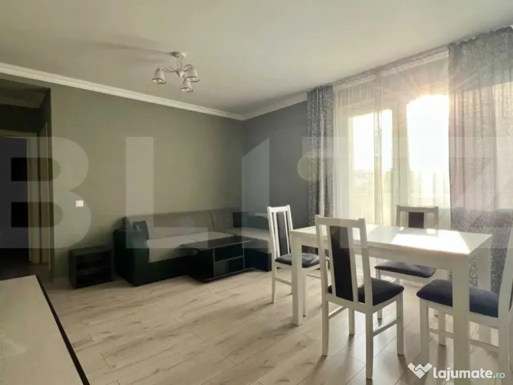 Apartament 3 camere, 65 mp, parcare, zona Cetății 