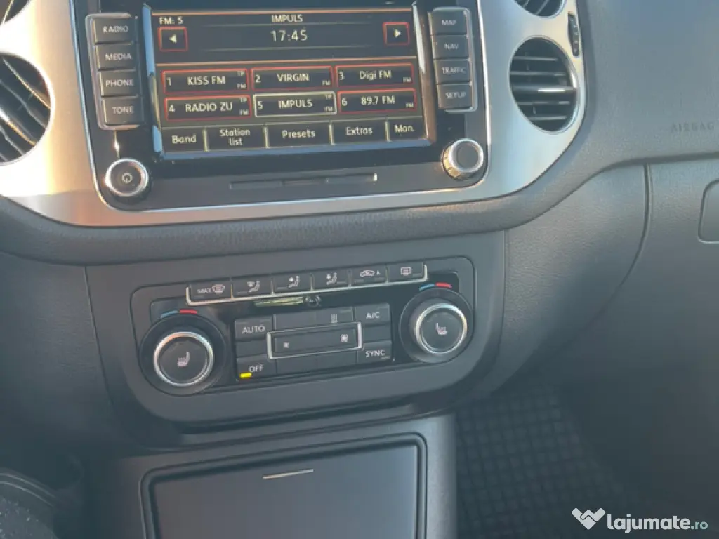 Vând Volkswagen Tiguan 