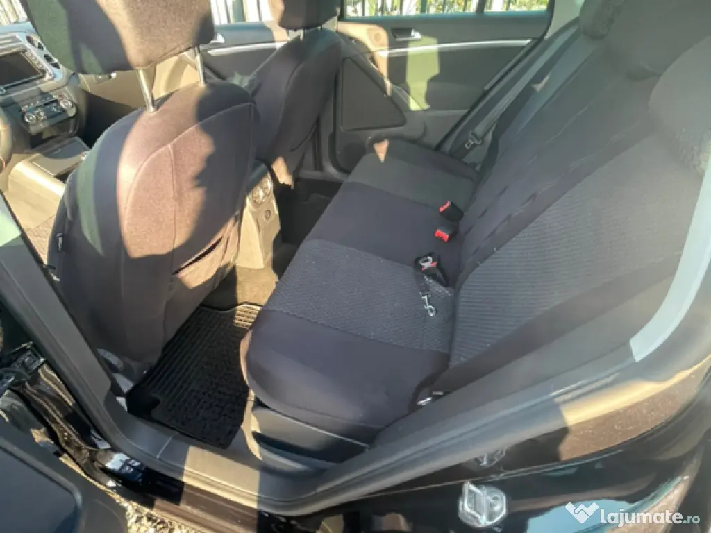 Vând Volkswagen Tiguan 