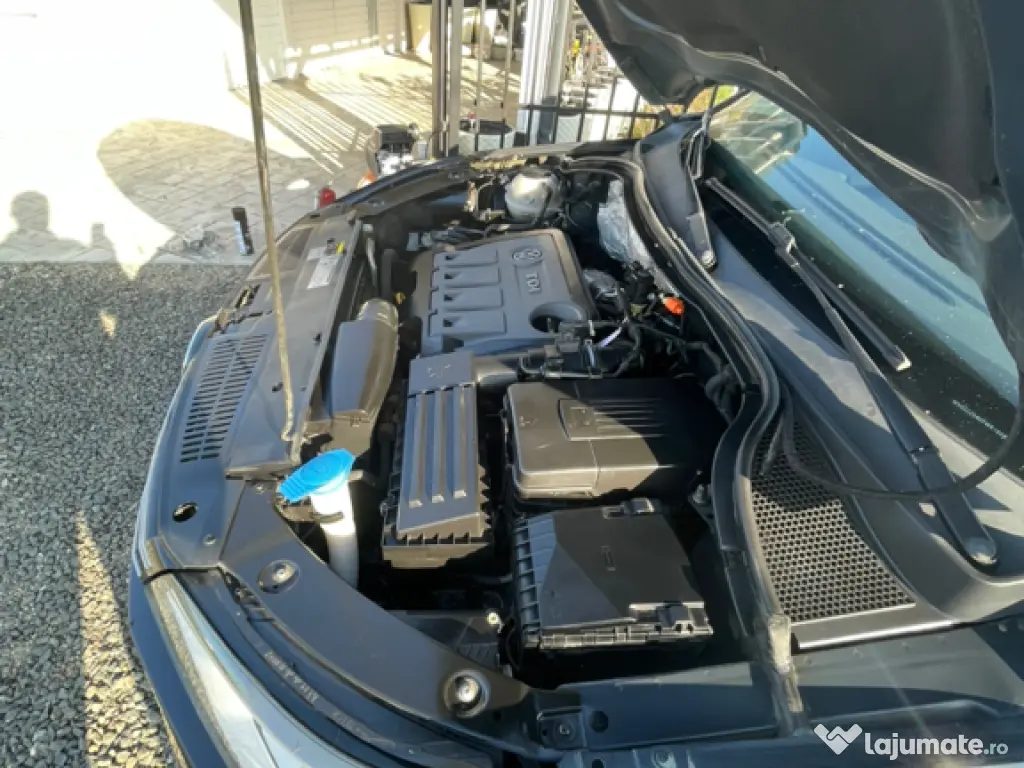 Vând Volkswagen Tiguan 