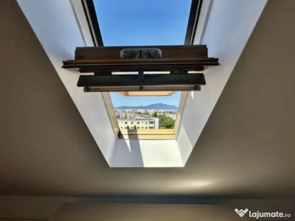 Apartament 2 camere, decomandat - zona Tractorul 