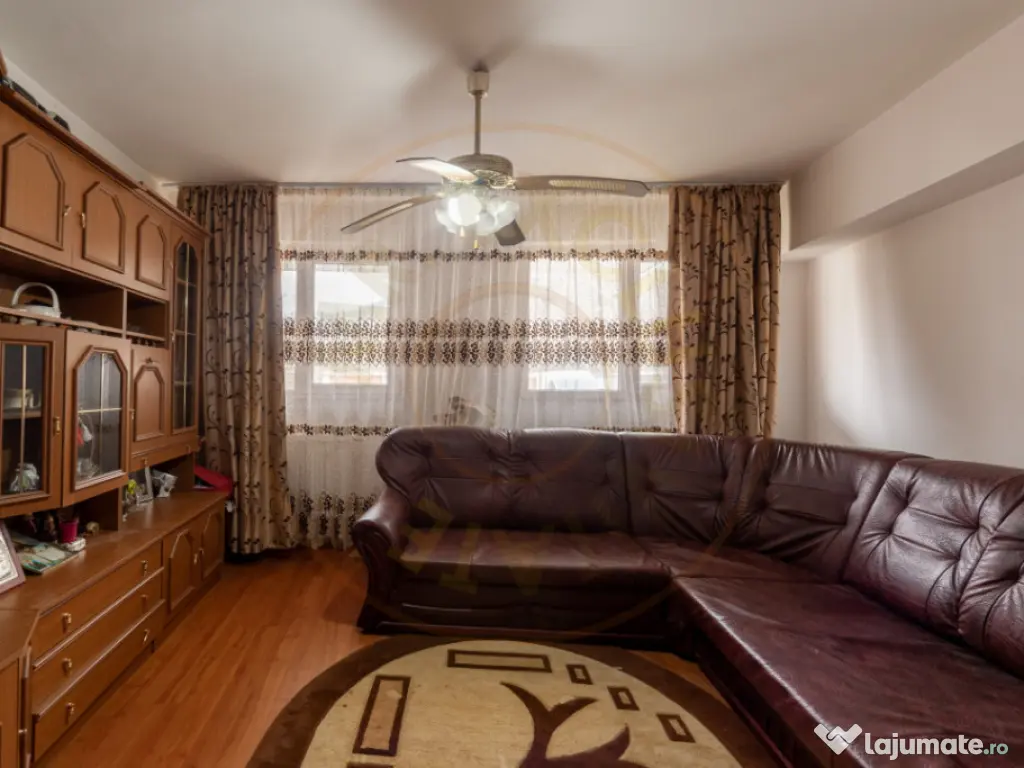 Apartament Topoloveni - 3 camere, decomandat, parter 