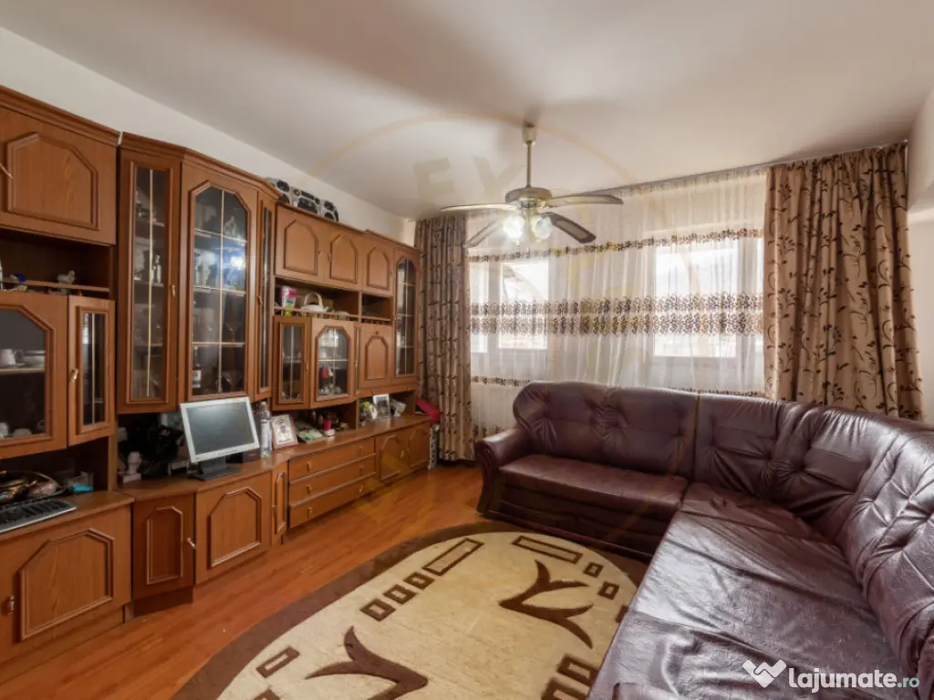 Apartament Topoloveni - 3 camere, decomandat, parter 