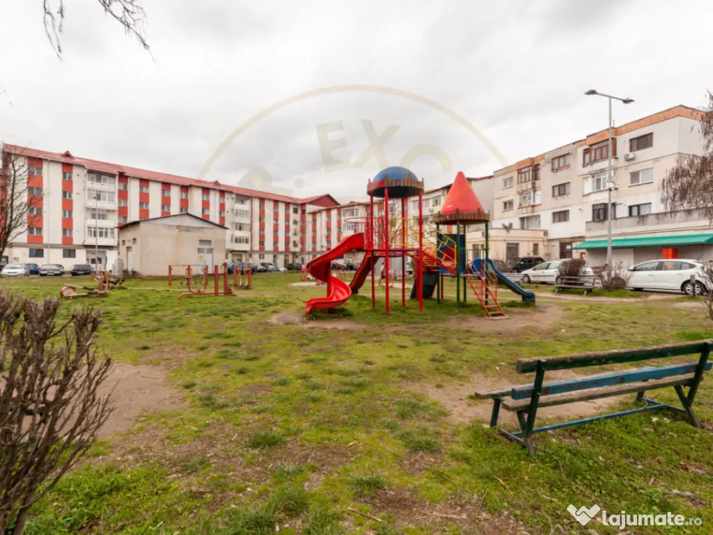 Apartament Topoloveni - 3 camere, decomandat, parter 