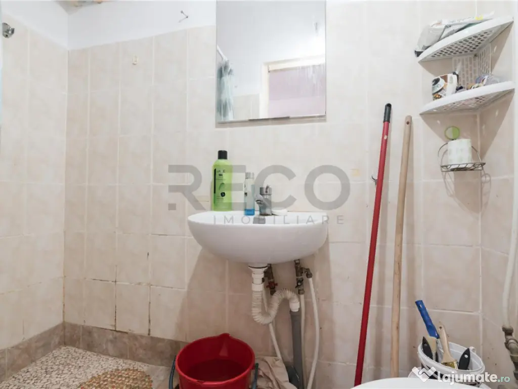 RECO. Garsoniera 15 mp utili, etajul 4, zona Rogerius 