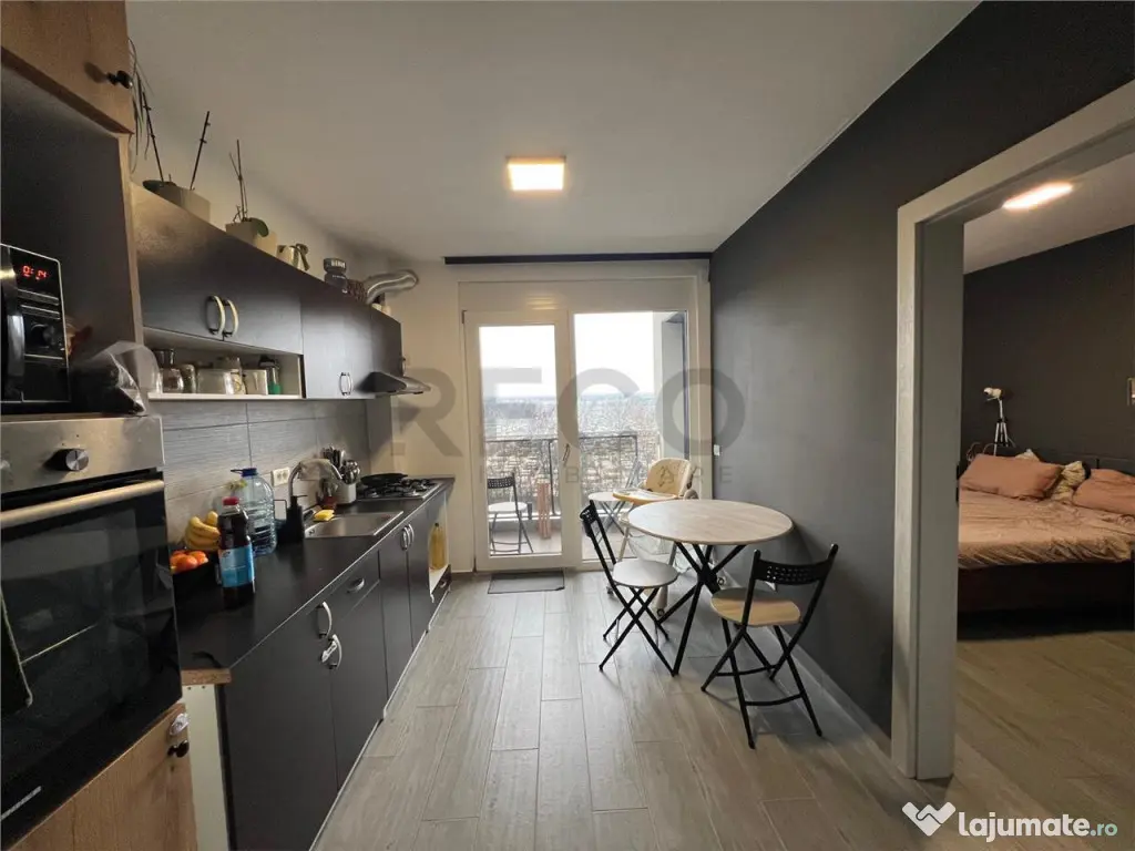 RECO, Apartament 2 camere, decomandat, loc de parcare, West 