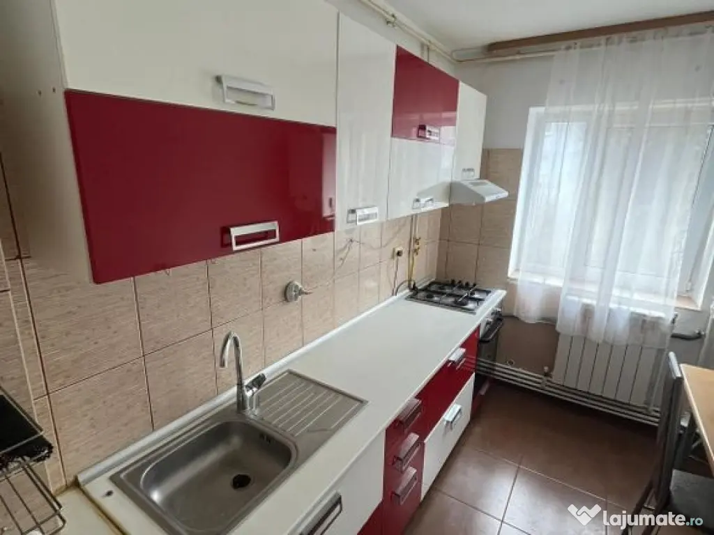 Apartament 3 camere Dacia