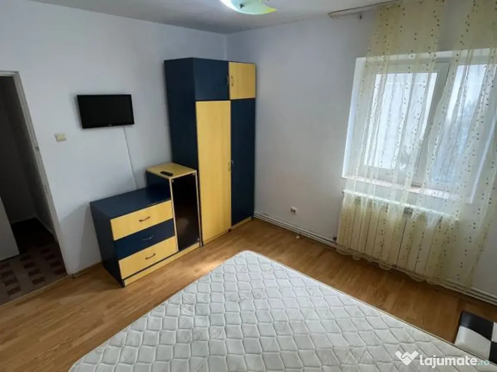Apartament 3 camere Dacia 