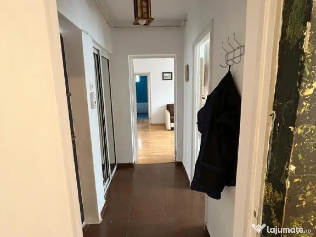 Apartament 3 camere Dacia 