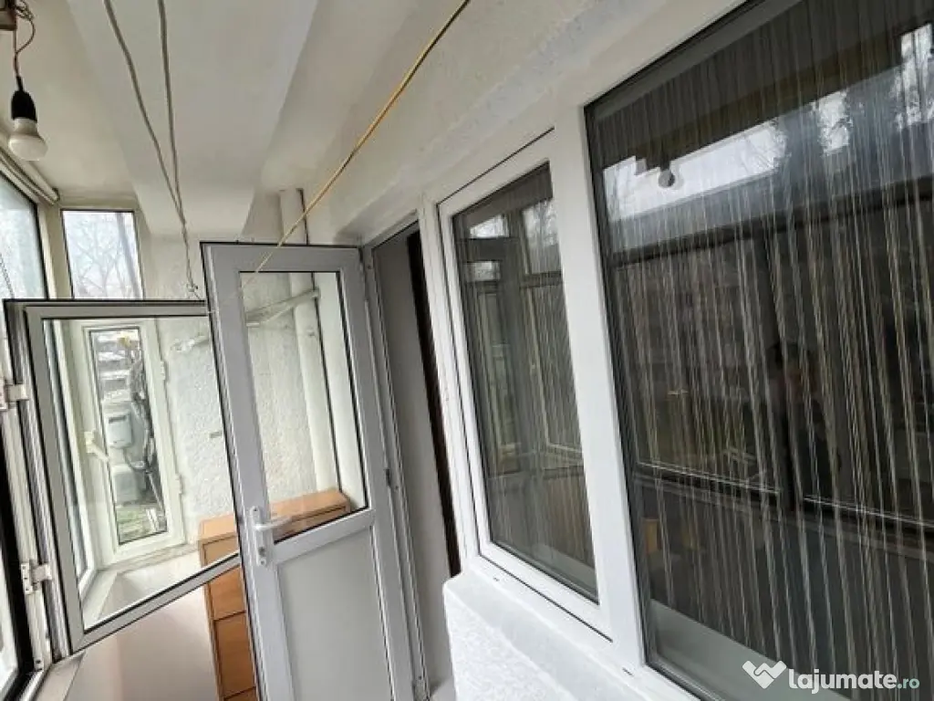 Apartament 3 camere Dacia 