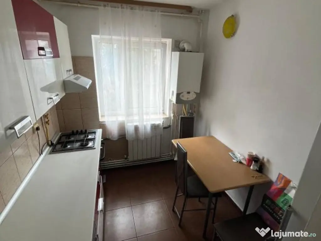 Apartament 3 camere Dacia 