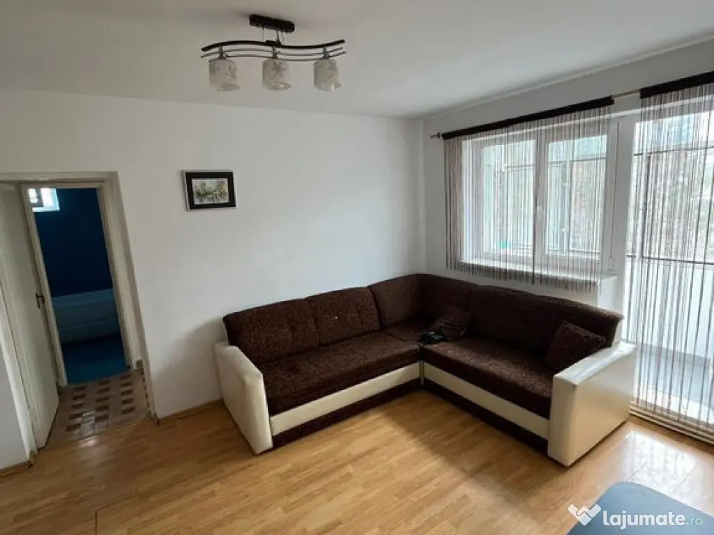 Apartament 3 camere Dacia 