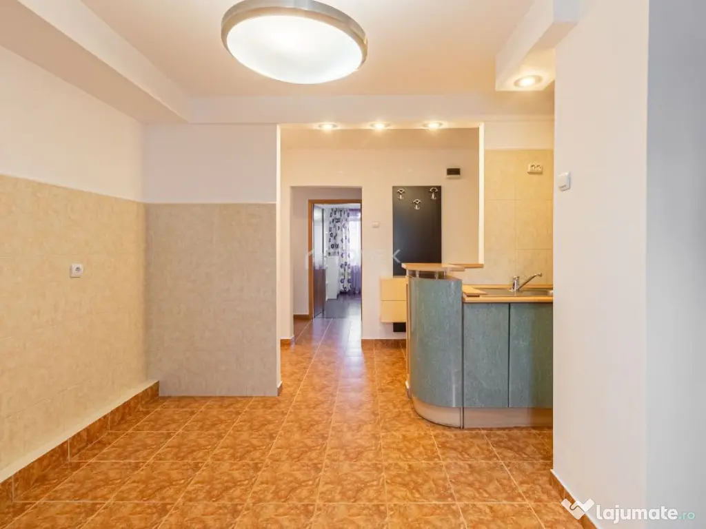 Apartament 4 camere suprafata mare zona Scriitorilor Brasov 