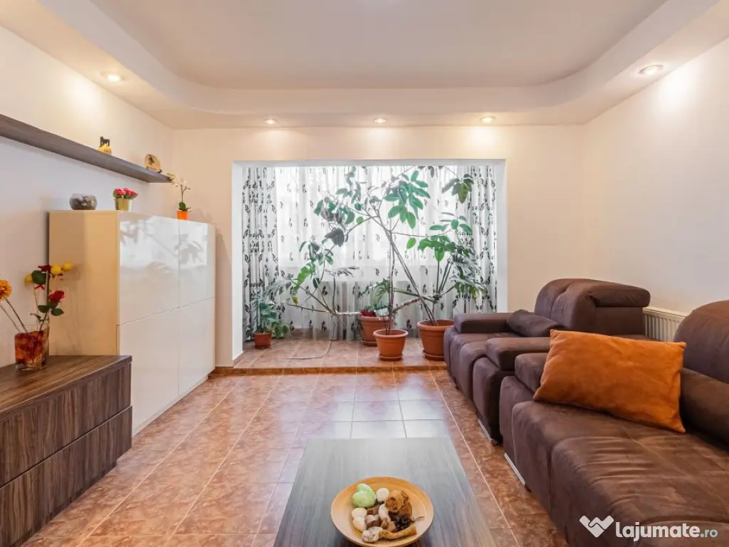 Apartament 4 camere suprafata mare zona Scriitorilor Brasov 