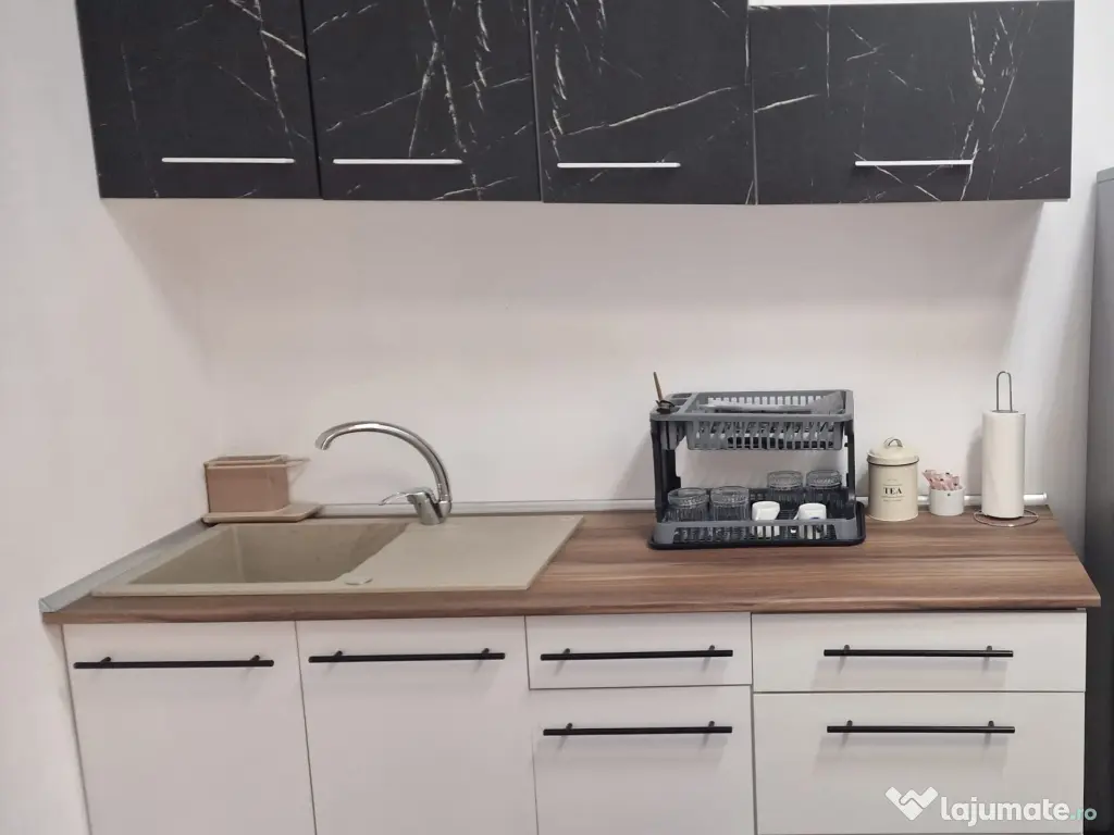 Set Mobilier bucătărie modern, NOU, recent montat și nefolosit 