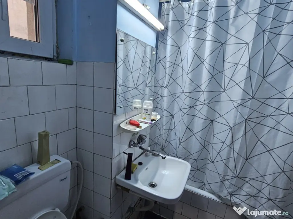 Blv BUCURESTI - decomandat |57 mp utili | Vedere bulevard 