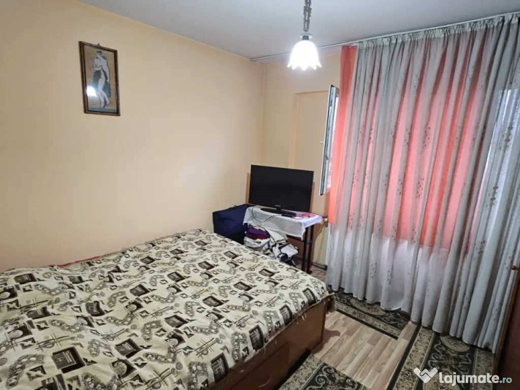 Blv BUCURESTI - decomandat |57 mp utili | Vedere bulevard 