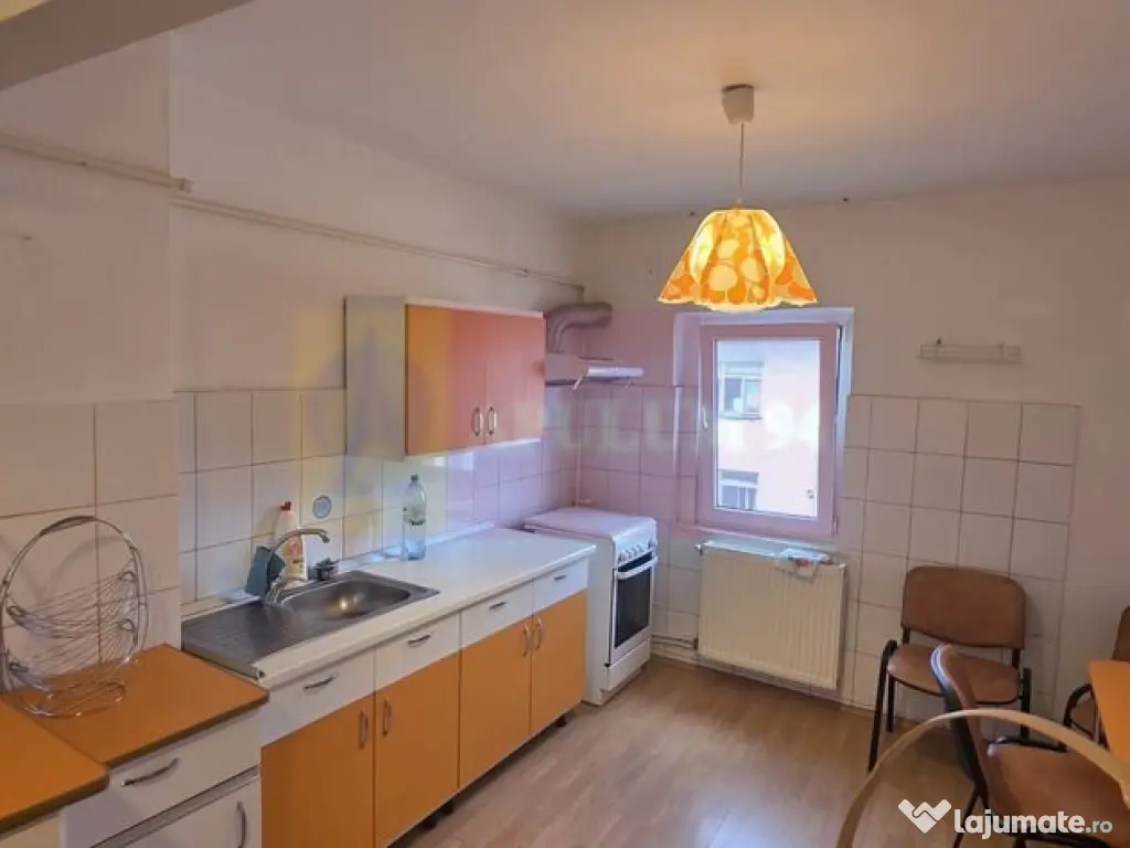 Apartamanet 2 camere de vanzare in Campina 