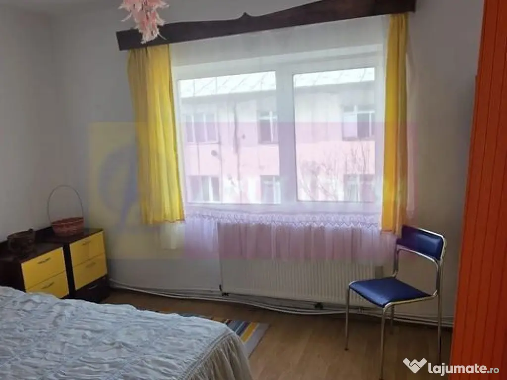 Apartamanet 2 camere de vanzare in Campina 