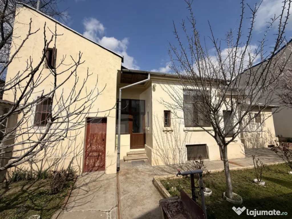 Casă S + P + Pod 200 mp, teren 427 mp, vad auto și pietona 