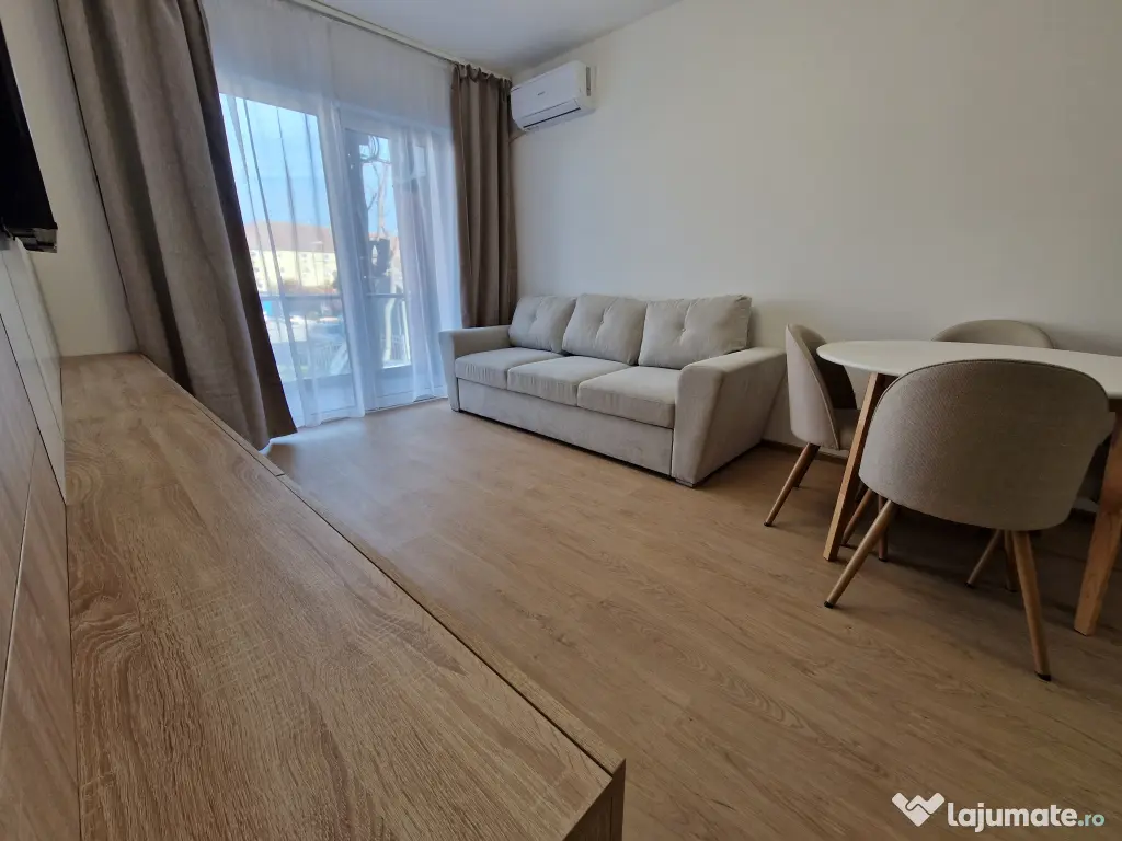 Închiriez apartament ULTRACENTRAL și ultrafinisat în bloc nou 