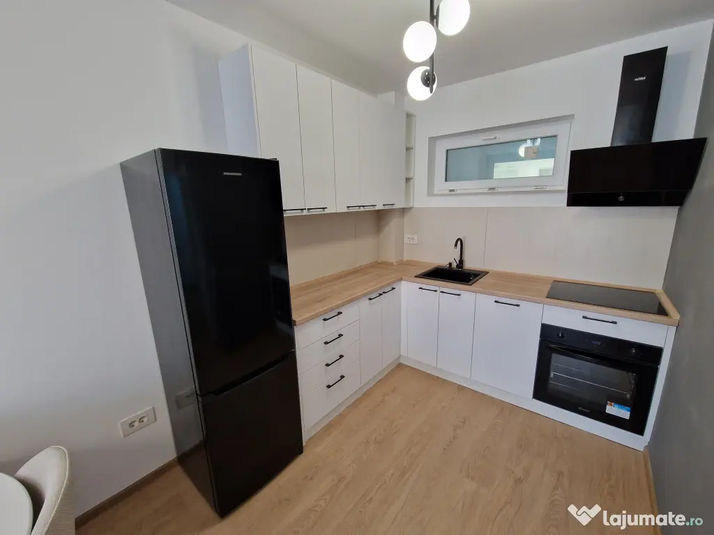 Închiriez apartament ULTRACENTRAL și ultrafinisat în bloc nou 