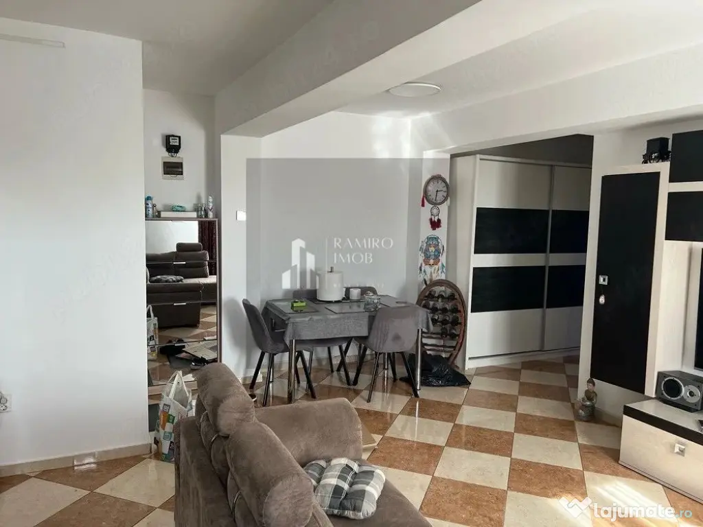 Apartament 2 camere decomandat 