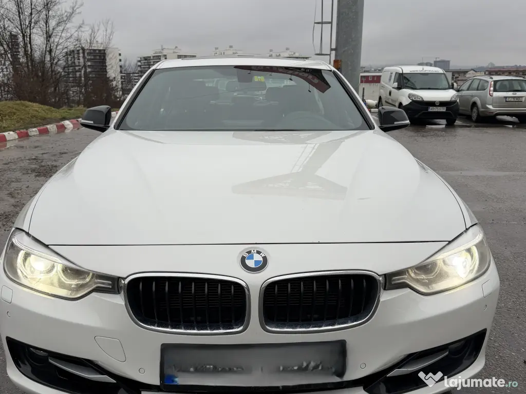 BMW Seria 3 328i xDrive Sport-Aut. Sport Line
