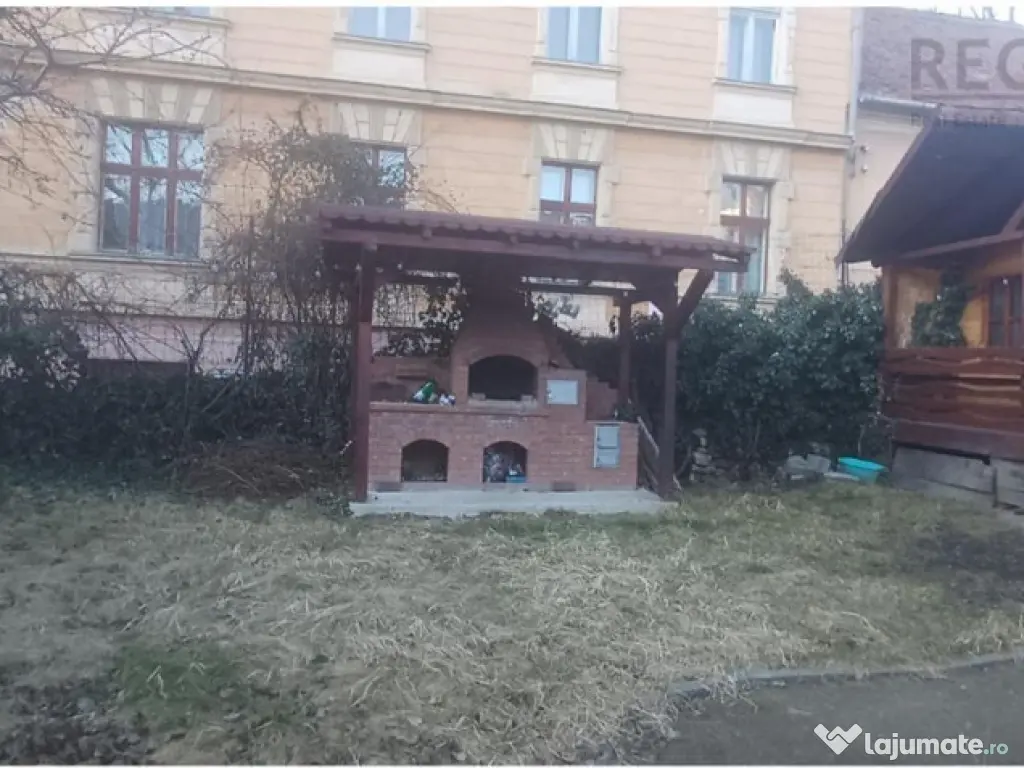 Casa moderna 4 camere cu gradina si loc de parcare, Ultracen