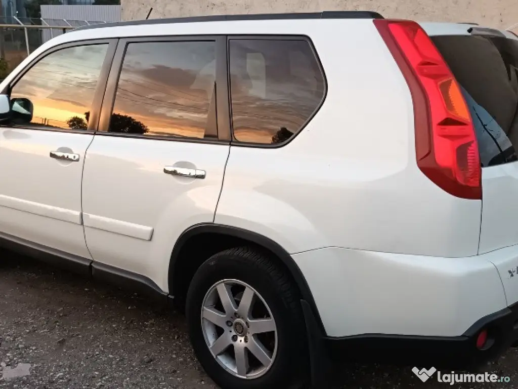 Nissan X-Trail T31 automat 