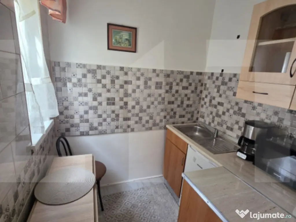 Garsoniera de vanzare 