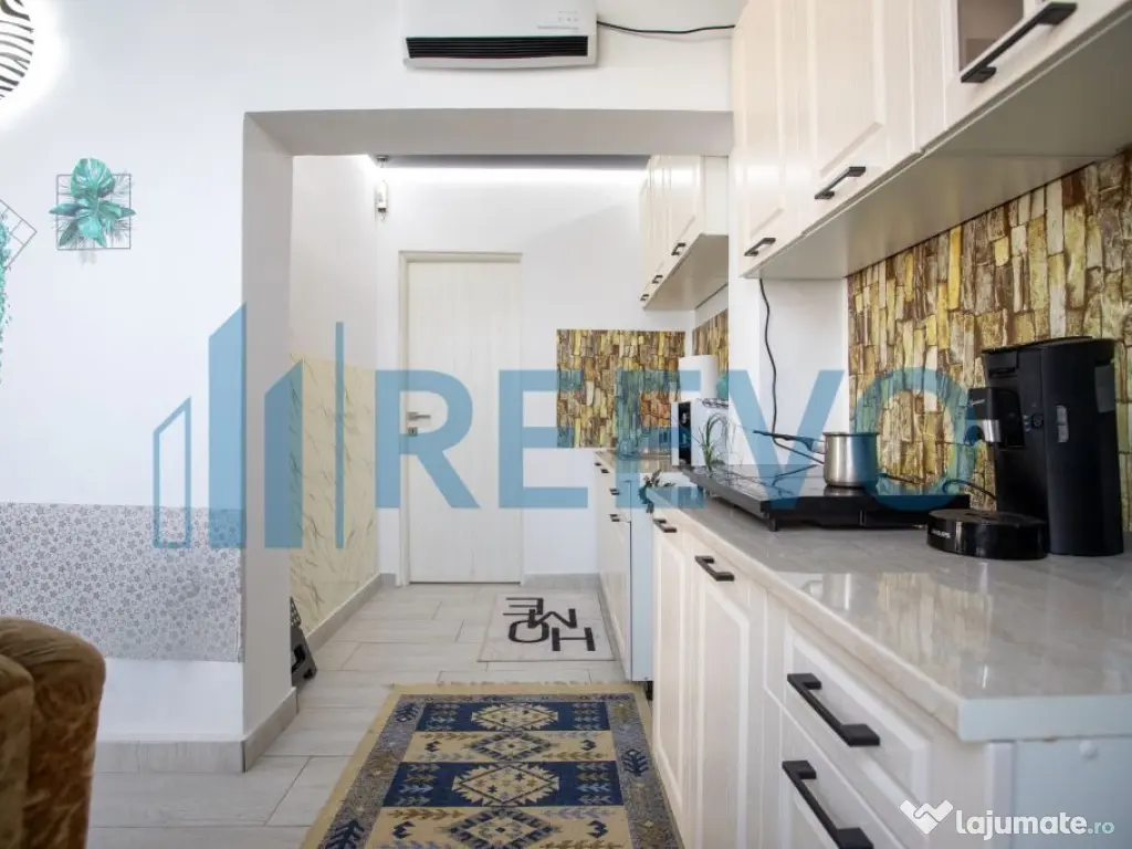 Clădire și teren de investiție, central Roman 