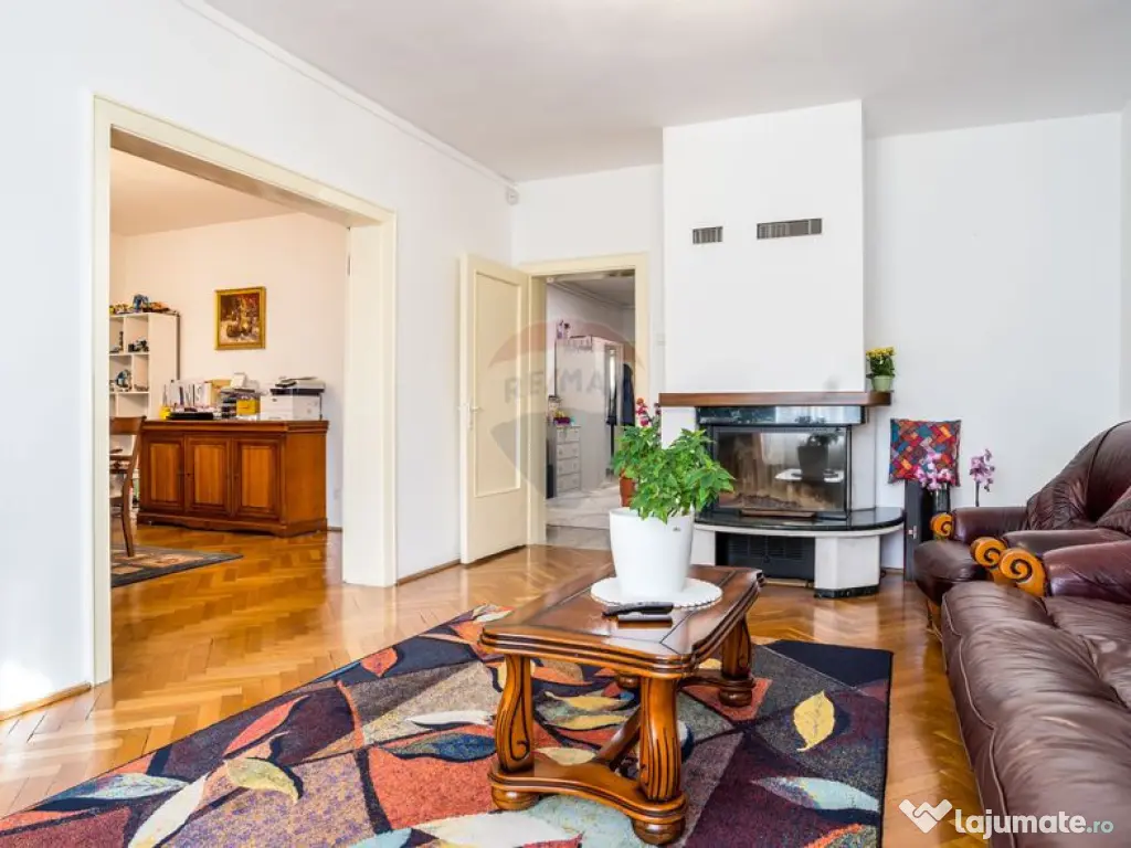 De vanzare apartament 4 camere in Grigorescu, imobil mic ... 